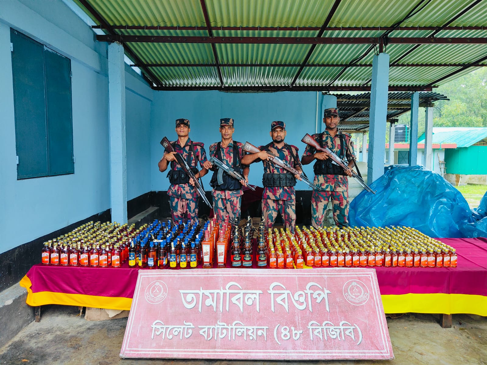 সিলেটের সীমান্ত এলাকায় ৪৮ বিজিবি অভিযানে ১ কোটি ১০ লক্ষ টাকার চোরাই পণ্য আটক