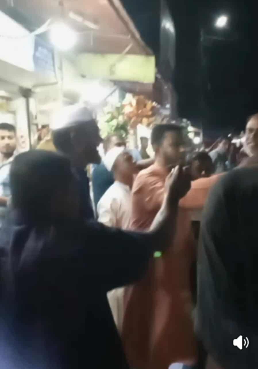নবীগঞ্জে সাবেক মেয়র বিএনপি নেতা ছাবির চৌধুরীর দলীয় পদ স্থগিত “শহরে আনন্দ মিছিল ও মিষ্টি বিতরণ”