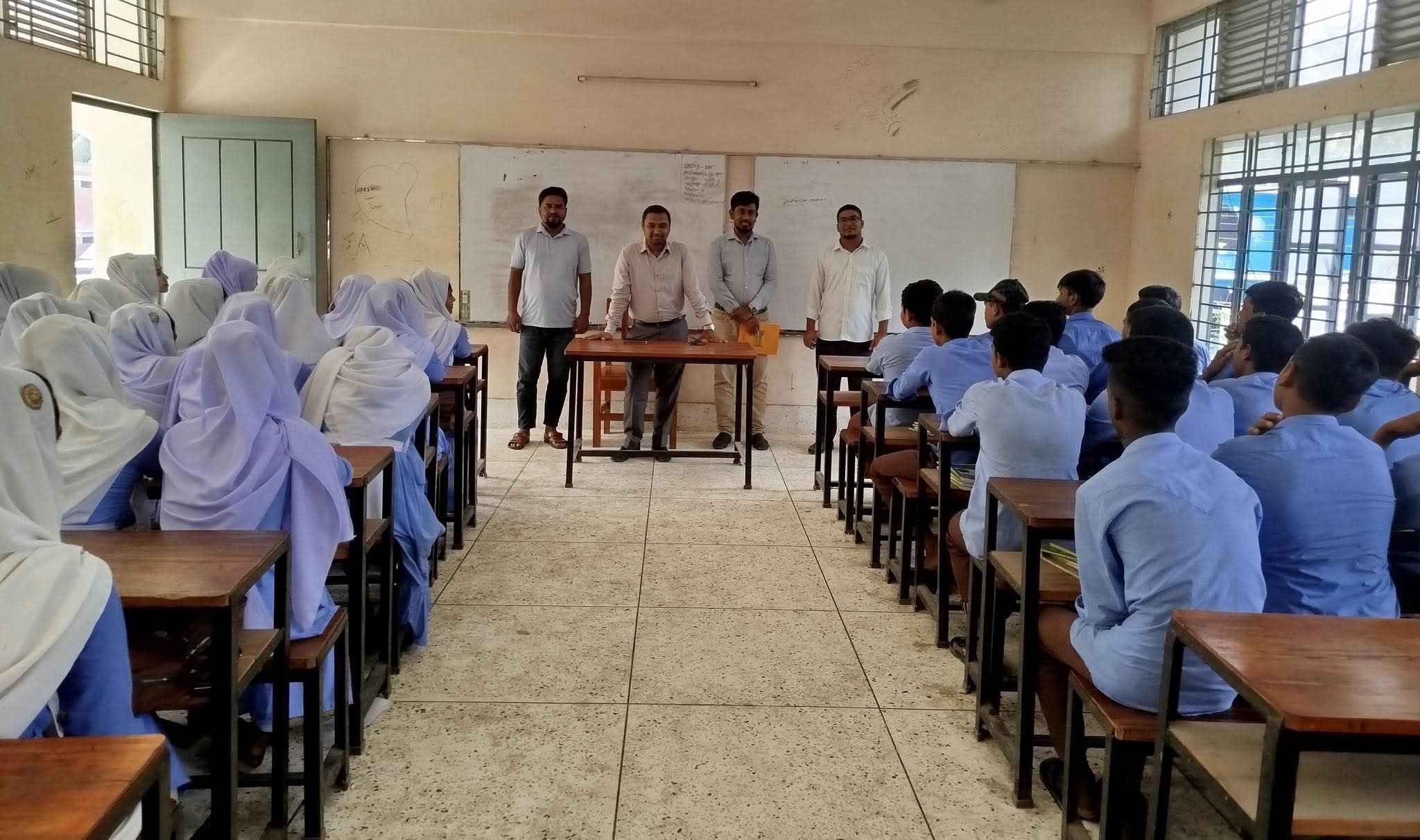 নকলায় কৈশোরকালীন স্বাস্থ্য শিক্ষা বিষয়ক সচেতনতা মূলক সেশন