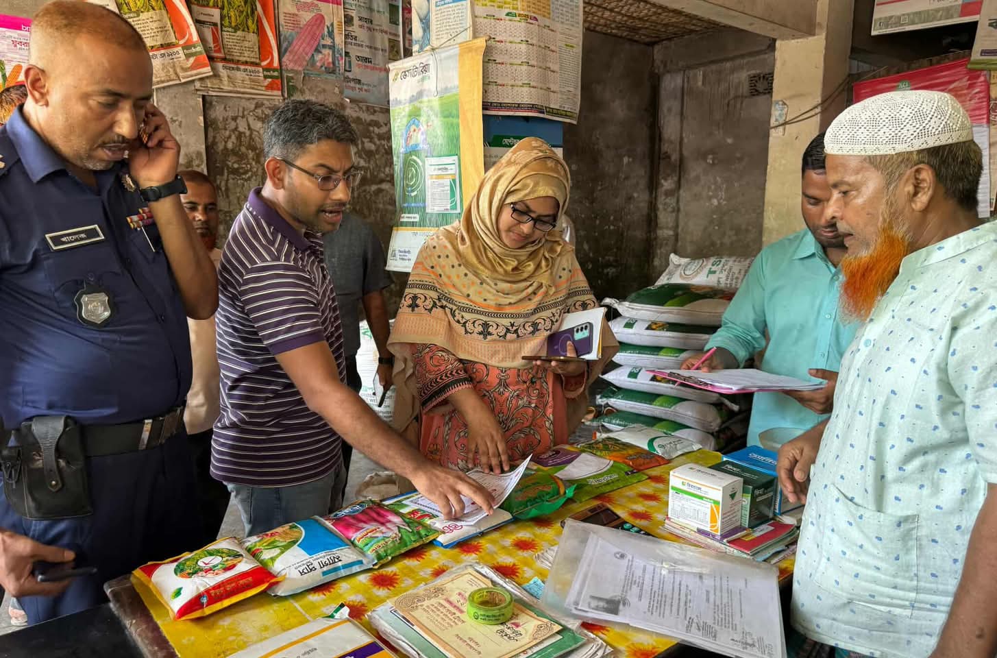 নকলায় ভ্রাম্যমাণ আদালতের মাধ্যমে ২ ব্যবসায়ীকে জরিমানা