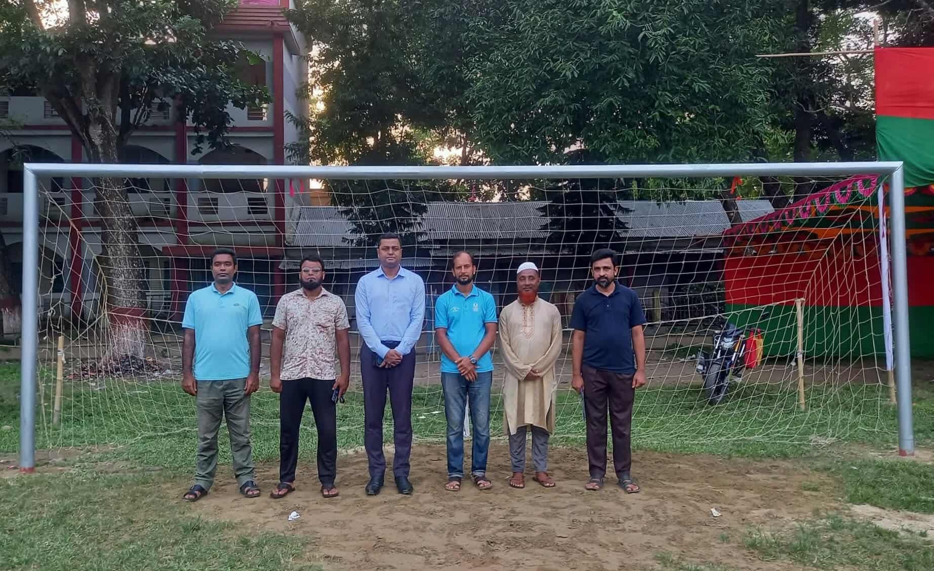 নকলায় ক্রীড়া সংস্থার উদ্যোগে ষ্টীলের ৩টি গোলবার স্থাপন