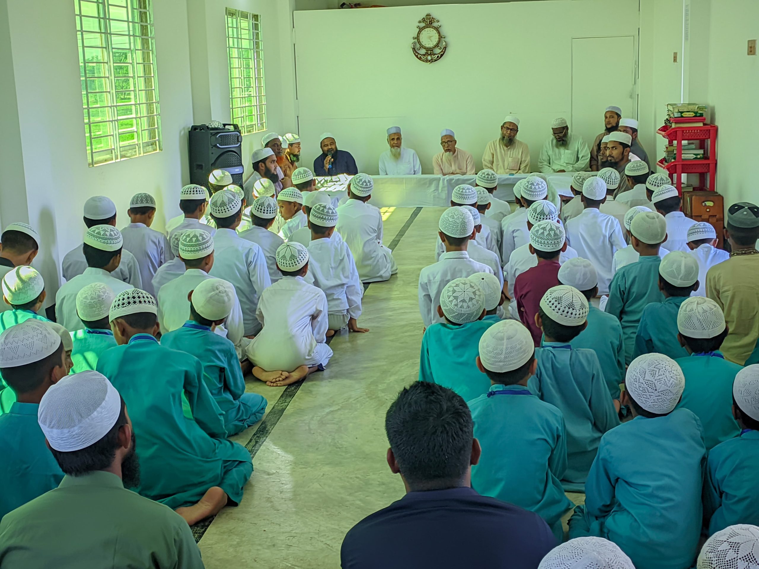 জামালগঞ্জে দারুস সুন্নাহ মাদানিয়া মাদরাসায় দোয়া মাহফিল