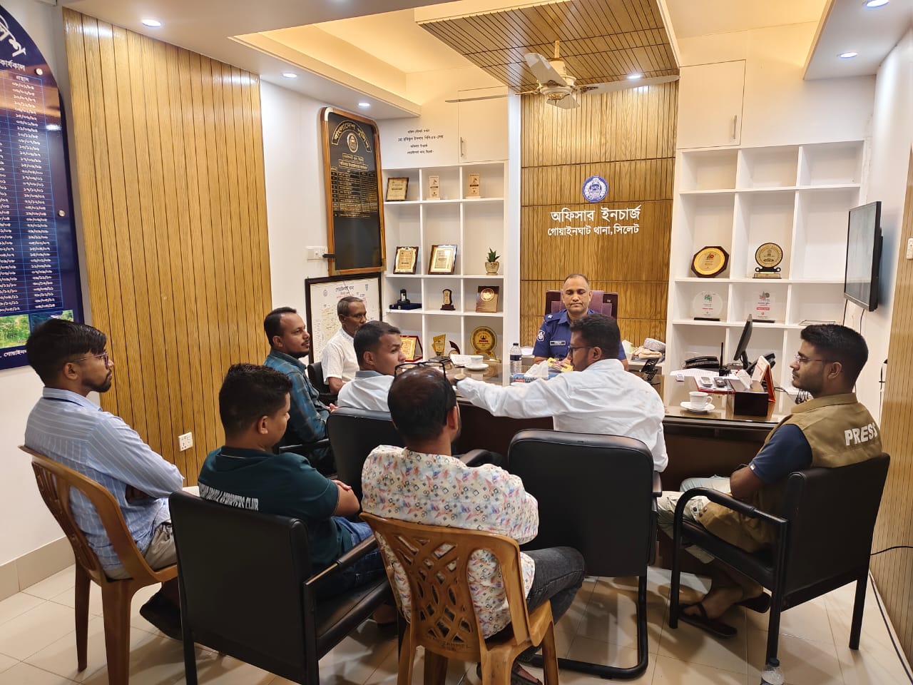গোয়াইনঘাট রিপোর্টার্স ক্লাবের সাথে ওসির মতবিনিময় অপরাধ দমনে পুলিশ-সাংবাদিক সুসম্পর্ক জরুরি: নবাগত ওসি তরিকুল