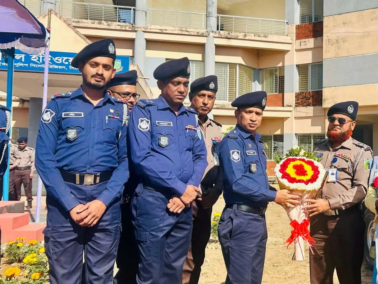তামাবিল হাইওয়ে থানা পরিদর্শন করলেন পুলিশ সুপার ‘রেজাউল করিম