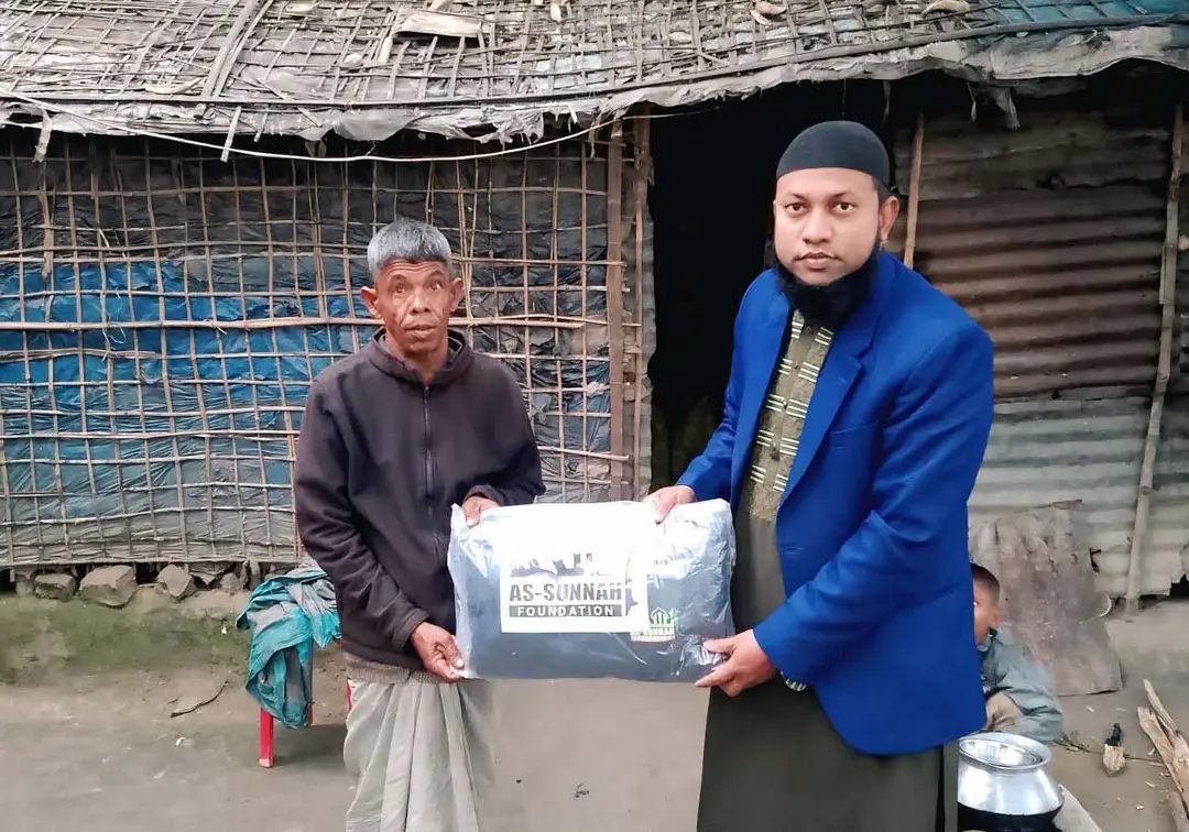 নকলায় অতিদরিদ্র শত শীতার্তের গায়ে আস-সুন্নাহ’র শীতবস্ত্র