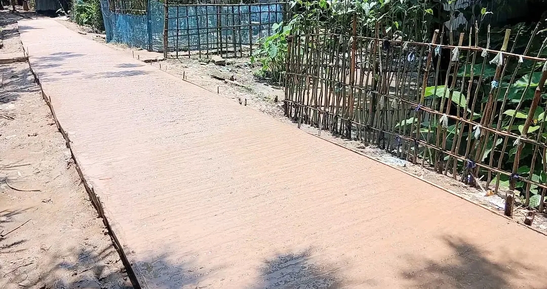 ১০০ শত বছরের দুর্ভোগের অবসান: চিকারকান্দির পশ্চিম হাটির কাঁচা রাস্তা হচ্ছে পাকা